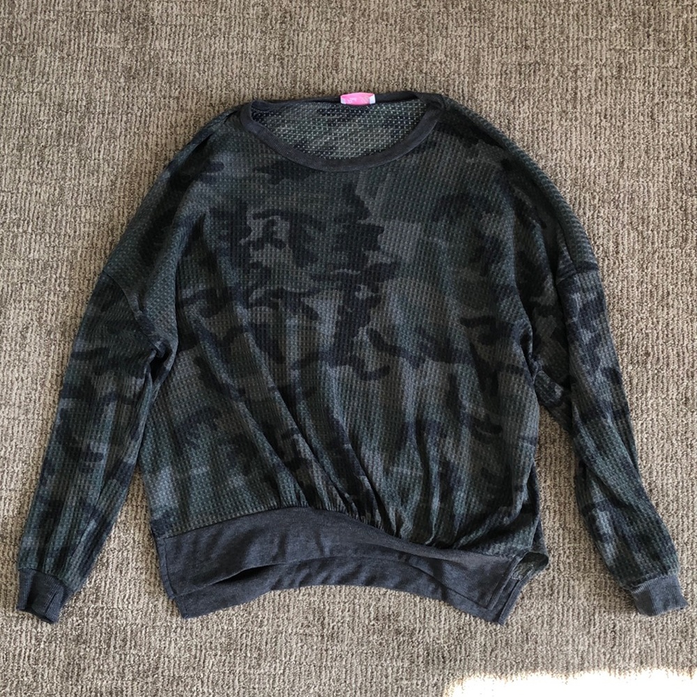 Pink Lily Oversized Long Sleeve Camo Waffle Top-Small